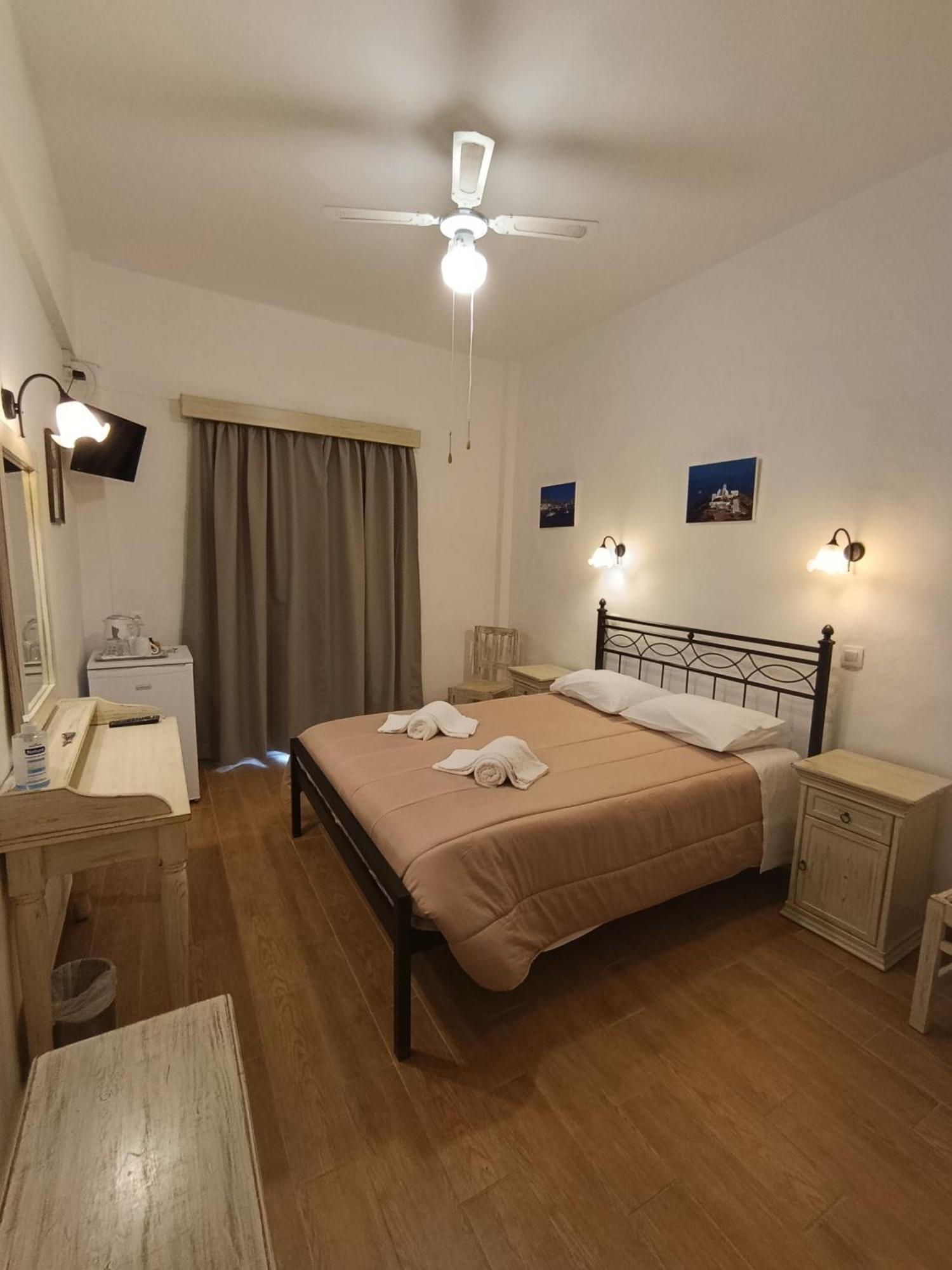 Afroditi Hotel Kamares  Exterior photo